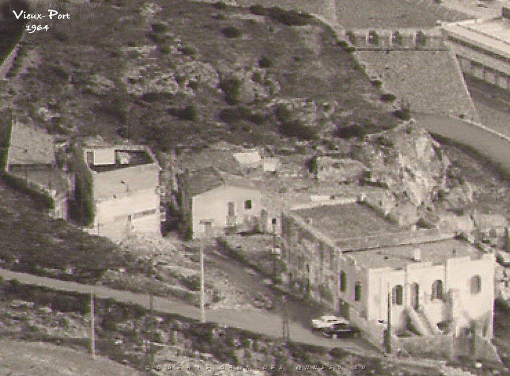 MERS EL KEBIR B LE VIEUX PORT EN 1964.jpg